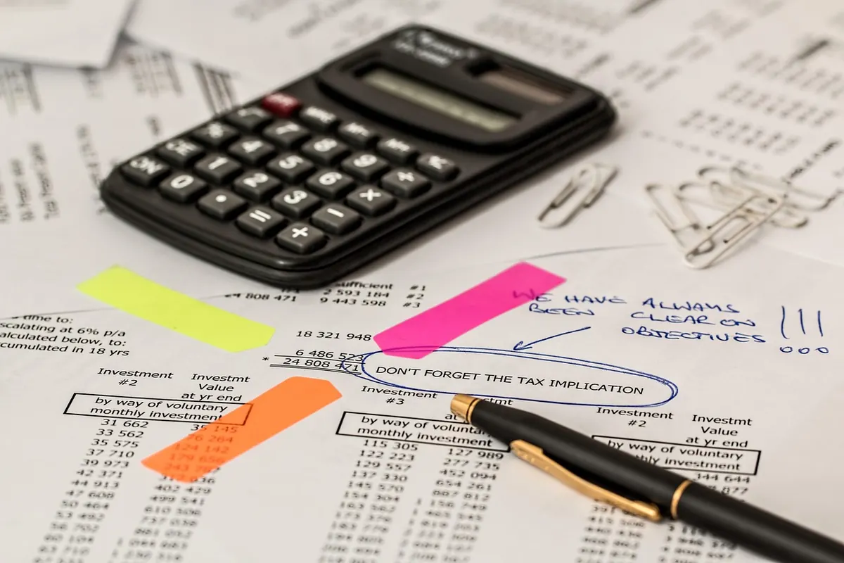 Corporation Tax Planning for UK Directors: Salary vs Dividends and Payment Deadlines